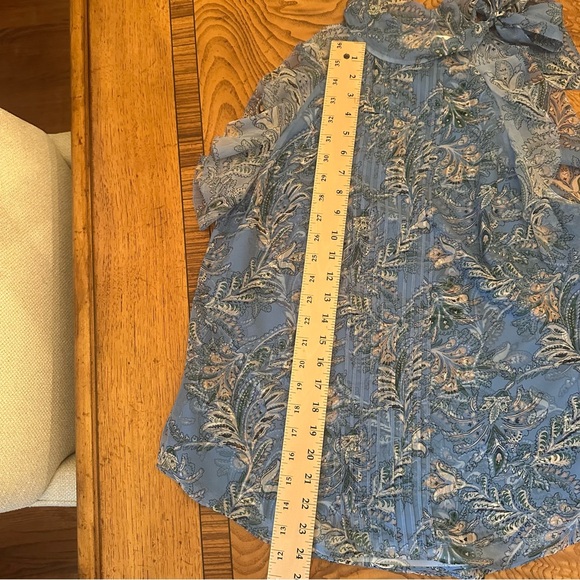 Veronica Beard Dali Silk Light Blue Floral Halter Top Blouse. Size 8. Like New. - Picture 5 of 8